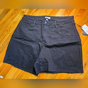 NWT- AVA & VIV Womens Plus Size Shorts